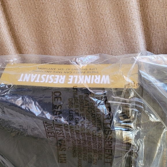 Lee relaxfit NWT black pants - Picture 1 of 7